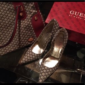 Guess Purse and Pumps “G” Print